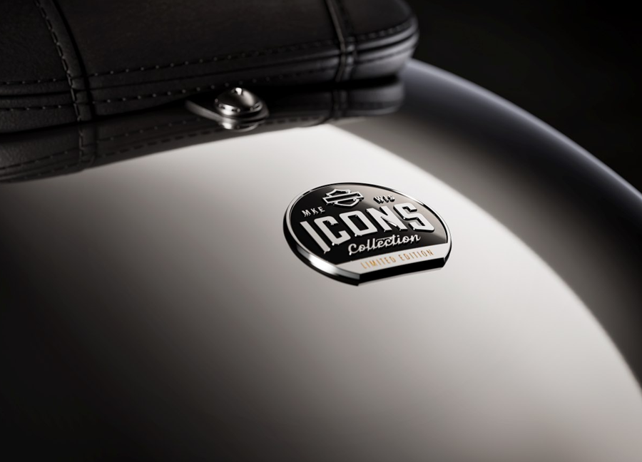 Icons Motorcycle Collection badge